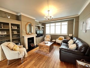 Photo 6- click for photo gallery